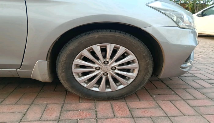 2020 Maruti Ciaz DELTA 1.5 SHVS MT PETROL, Petrol, Manual, 65,894 km, tyre