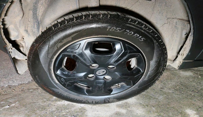 2023 Tata PUNCH ACCOMPLISHED AMT, Petrol, Automatic, 17,262 km, tyre