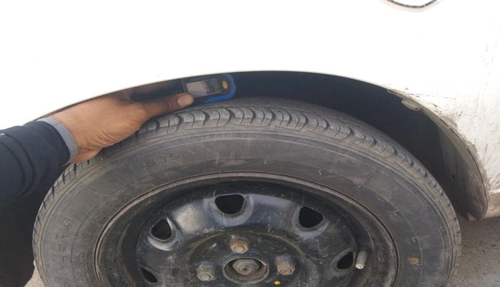 2011 Maruti Alto K10 VXI, Petrol, Manual, 1,08,067 km, tyre