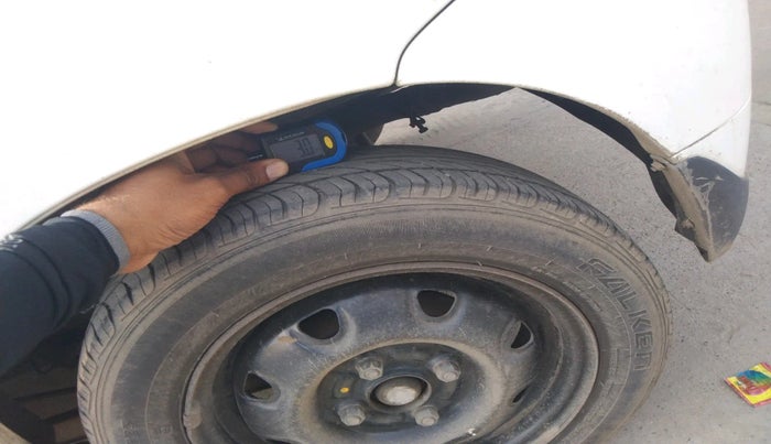 2011 Maruti Alto K10 VXI, Petrol, Manual, 1,08,067 km, tyre