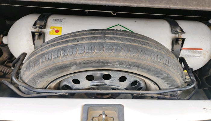 2022 Maruti New Wagon-R VXI CNG 1.0, Petrol, Manual, 68,857 km, tyre