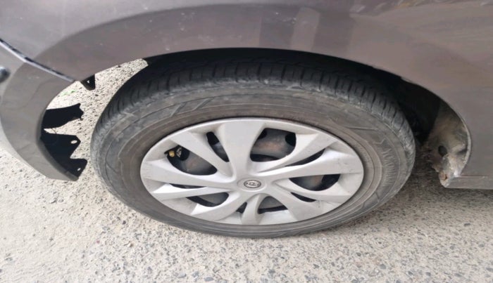 2018 Tata Tiago XT DIESEL, Diesel, Manual, 72,979 km, tyre