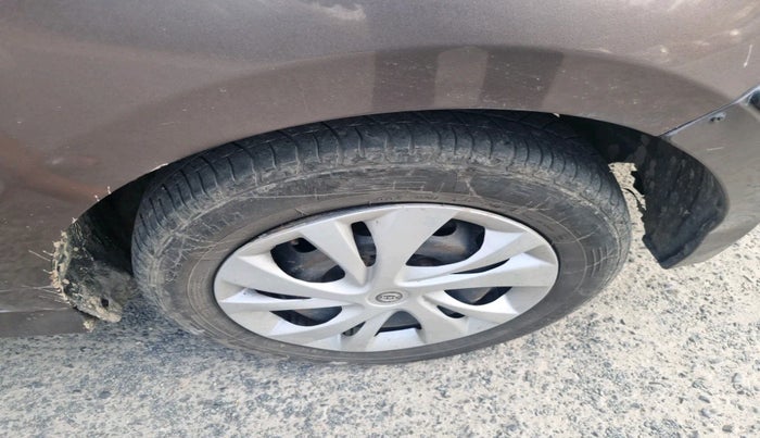 2018 Tata Tiago XT DIESEL, Diesel, Manual, 72,979 km, tyre