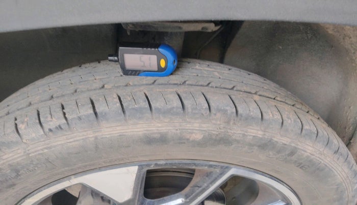 2023 Tata PUNCH ACCOMPLISHED AMT, Petrol, Automatic, 28,184 km, tyre