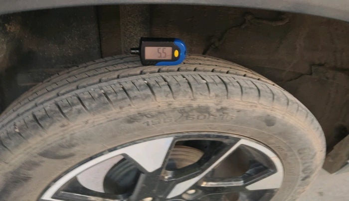2023 Tata PUNCH ACCOMPLISHED AMT, Petrol, Automatic, 28,184 km, tyre