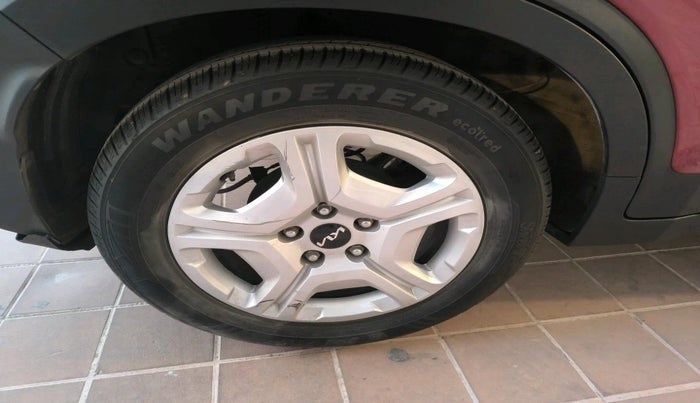 2022 KIA SONET HTK PLUS 1.0 IMT, Petrol, Manual, 28,509 km, tyre