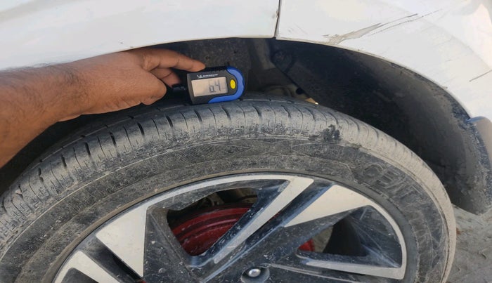 2023 Hyundai NEW I20 ASTA 1.2 MT, Petrol, Manual, 38,975 km, tyre