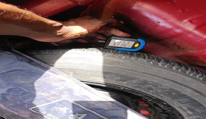 2019 Renault Kwid RXT 1.0 AMT (O), Petrol, Automatic, 46,372 km, tyre