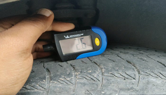 2015 Hyundai Creta SX (O) 1.6 DIESEL, Diesel, Manual, 1,48,789 km, tyre