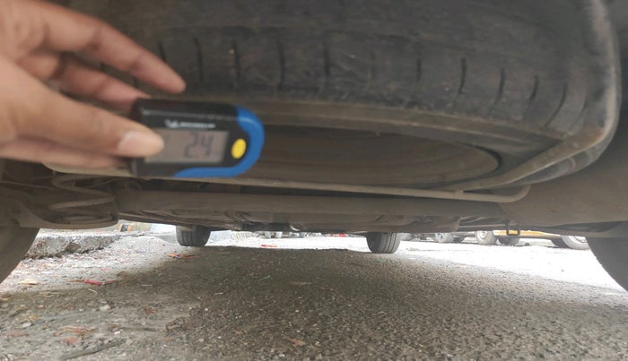 2016 Maruti Ertiga VXI CNG, Petrol, Manual, 1,13,581 km, tyre