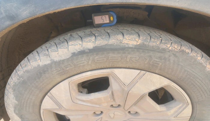 2024 Mahindra XUV 3XO MX3 Pro 1.2 L TCMPFI AT, Petrol, Automatic, 16,575 km, tyre