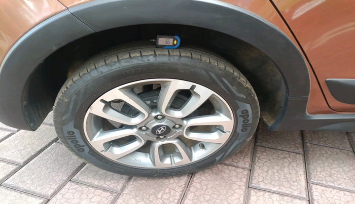 2015 Hyundai i20 Active 1.2 S, Petrol, Manual, 40,393 km, tyre