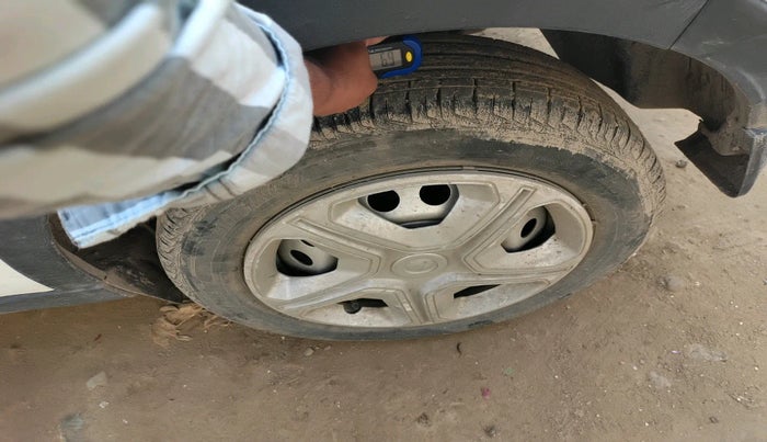 2023 Tata NEXON XE PETROL, Petrol, Manual, 16,549 km, tyre