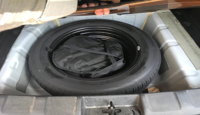 2023 Tata NEXON XE PETROL, Petrol, Manual, 16,549 km, tyre