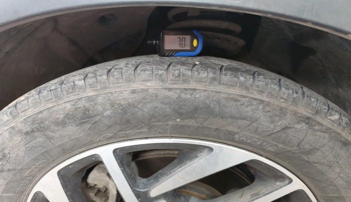 2022 Mahindra XUV300 W8 (O) 1.2 PETROL, Petrol, Manual, 35,464 km, tyre