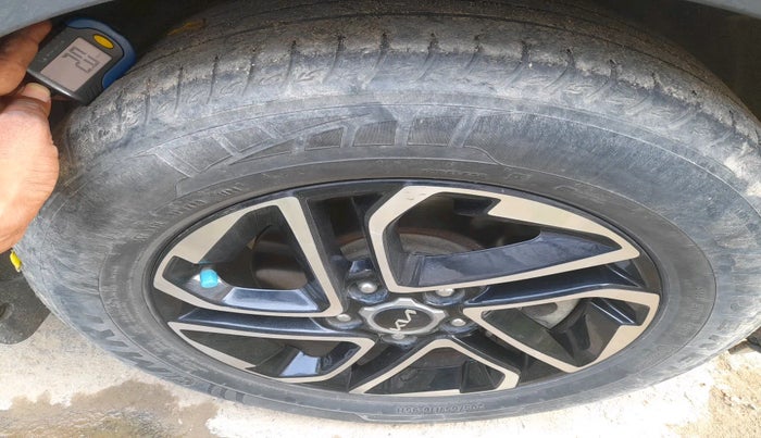 2024 KIA CARENS PRESTIGE 1.5 DIESEL 7 STR, Diesel, Manual, 47,308 km, tyre