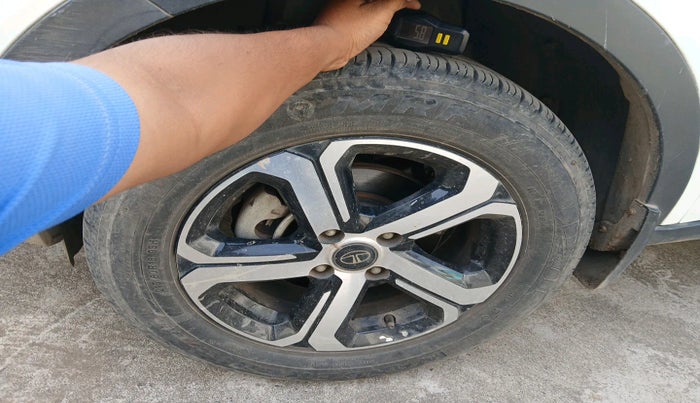 2023 Tata NEXON EV XZ PLUS LUX, Electric, Automatic, 53,734 km, tyre