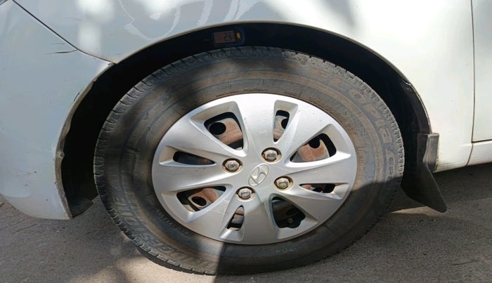 2011 Hyundai i10 SPORTZ 1.2, Petrol, Manual, 89,201 km, tyre