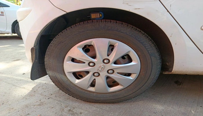2011 Hyundai i10 SPORTZ 1.2, Petrol, Manual, 89,201 km, tyre
