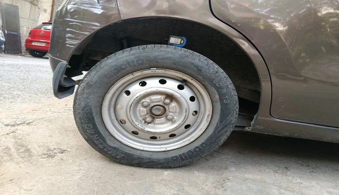 2012 Maruti Wagon R 1.0 LXI CNG, Petrol, Manual, 1,17,738 km, tyre