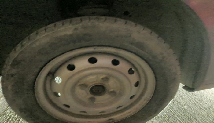 2012 Maruti Wagon R 1.0 LXI, Petrol, Manual, 1,11,465 km, tyre