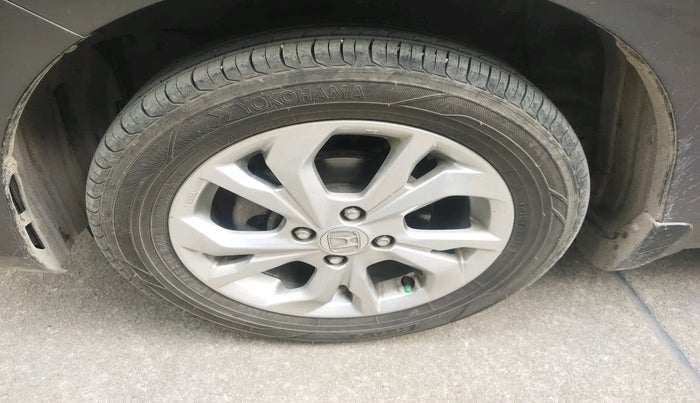 2020 Honda Amaze 1.2L I-VTEC VX, Petrol, Manual, 49,356 km, tyre