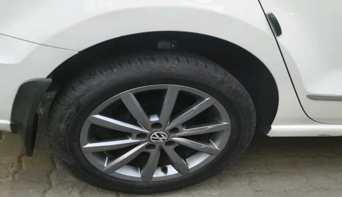 2019 Volkswagen Vento 1.2 TSI HIGHLINE PLUS AT, Petrol, Automatic, 30,000 km, tyre