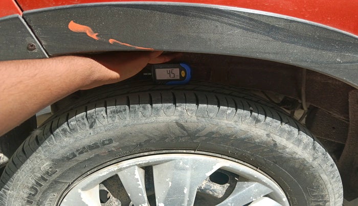 2016 Mahindra Kuv100 K6 PLUS 6 STR, Petrol, Manual, 1,07,693 km, tyre