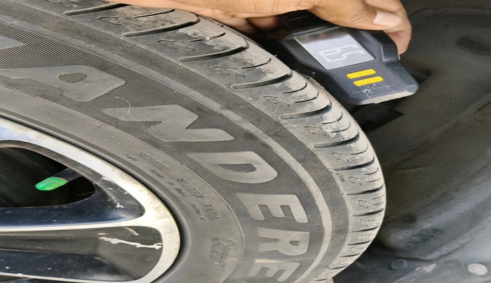 2018 Renault Duster 110 PS RXZ DIESEL, Diesel, Manual, 2,73,271 km, tyre