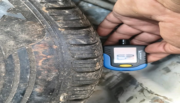 2017 Renault Kwid RXL 1.0, Petrol, Manual, 85,103 km, tyre