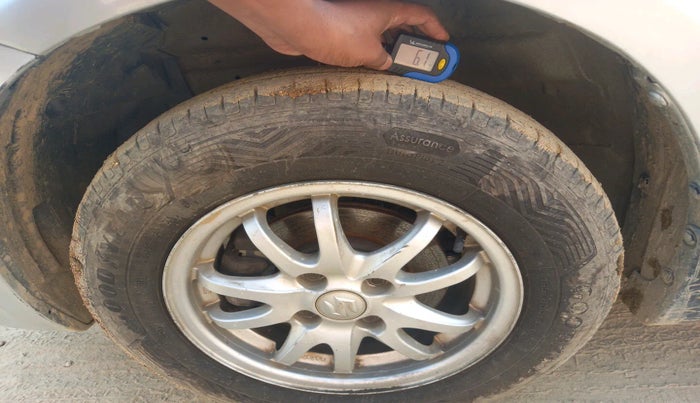 2013 Maruti Swift Dzire VXI, Petrol, Manual, 82,208 km, tyre