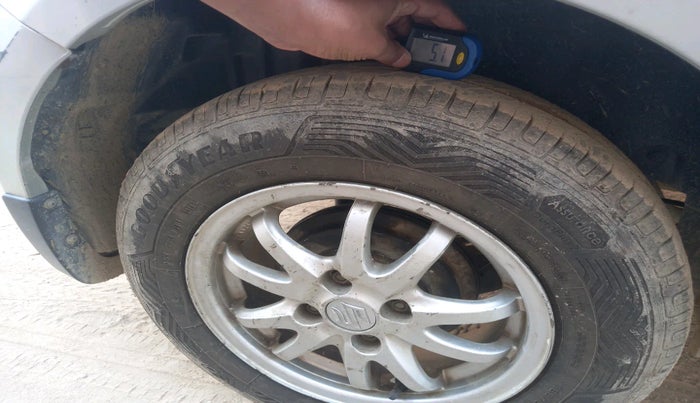 2013 Maruti Swift Dzire VXI, Petrol, Manual, 82,208 km, tyre