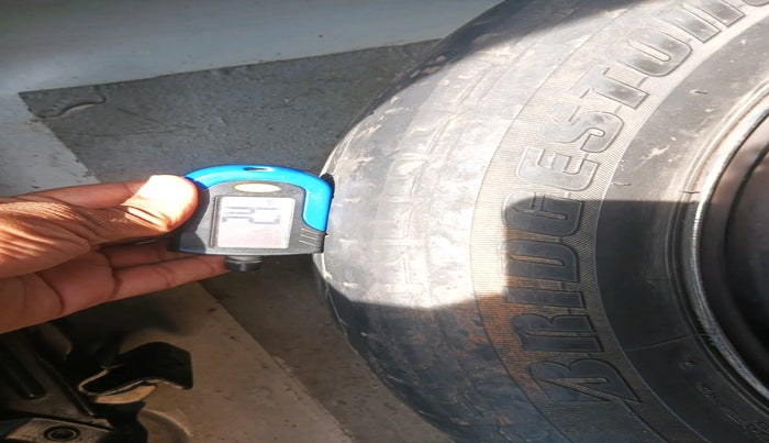 2011 Ford Fiesta EXI 1.4 DIESEL, Diesel, Manual, 1,03,118 km, tyre