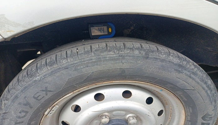 2010 Maruti A Star LXI, Petrol, Manual, 31,952 km, tyre