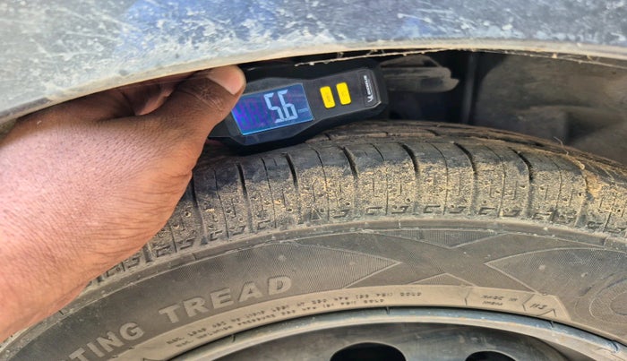 2020 Tata Tiago XT PETROL, Petrol, Manual, 1,06,437 km, tyre