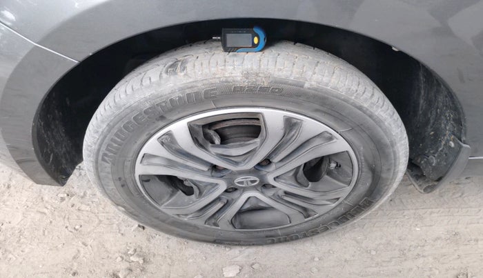 2021 Tata Tiago XZ PETROL, Petrol, Manual, 28,485 km, tyre