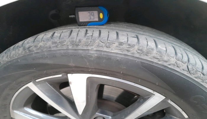 2023 Skoda SLAVIA STYLE 1.5L TSI DSG, Petrol, Automatic, 28,162 km, tyre