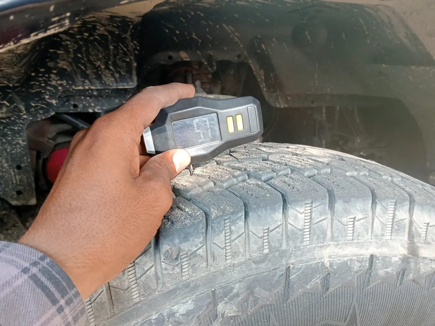 2017 Mahindra Scorpio S2, Diesel, Manual, 1,40,000 km, tyre