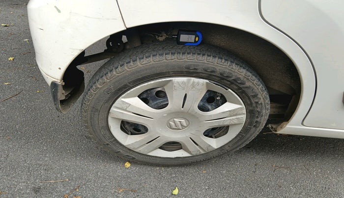 2016 Maruti Wagon R 1.0 VXI AMT, Petrol, Automatic, 59,725 km, tyre