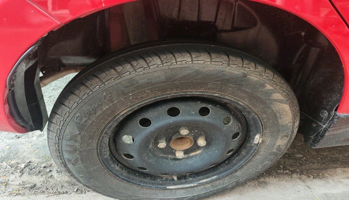 2022 Maruti Swift VXI, Petrol, Manual, 14,500 km, tyre