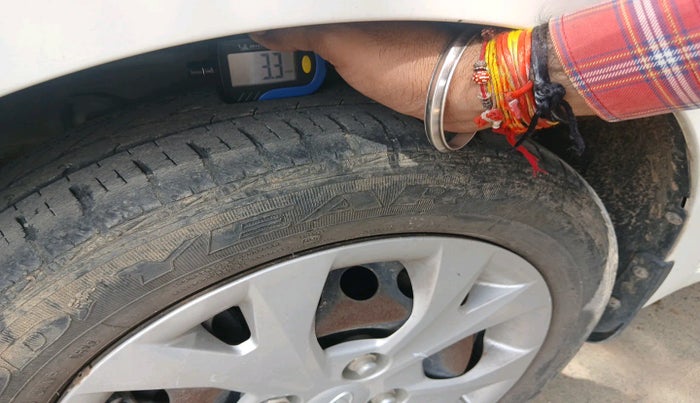 2016 Hyundai Grand i10 SPORTZ 1.1 CRDI, Diesel, Manual, 70,671 km, tyre