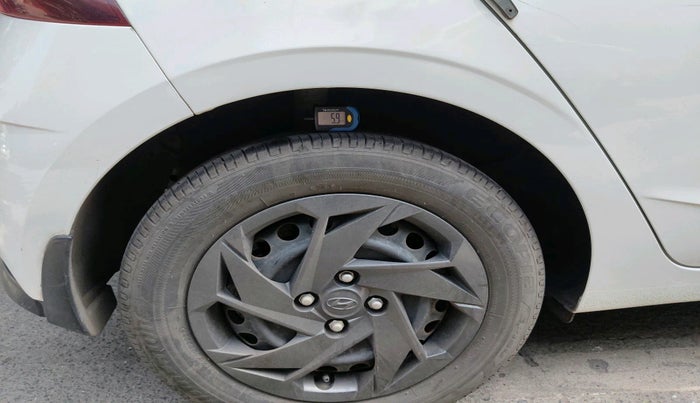 2022 Hyundai NEW I20 MAGNA 1.2 MT, Petrol, Manual, 5,262 km, tyre