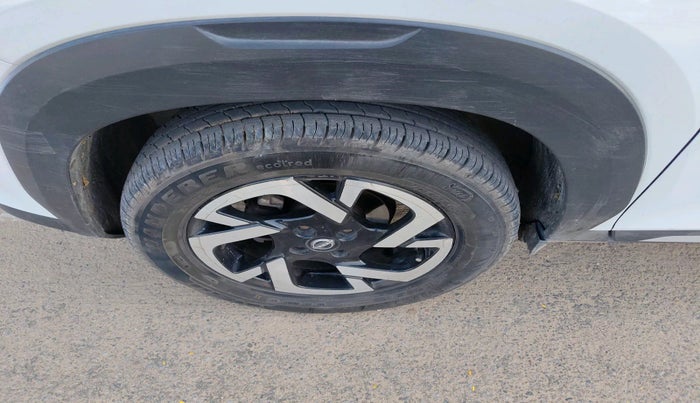 2021 Nissan MAGNITE XV EXECUTIVE, Petrol, Manual, 58,819 km, tyre