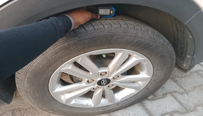 2016 Hyundai Creta SX PLUS 1.6 PETROL, Petrol, Manual, 61,465 km, tyre