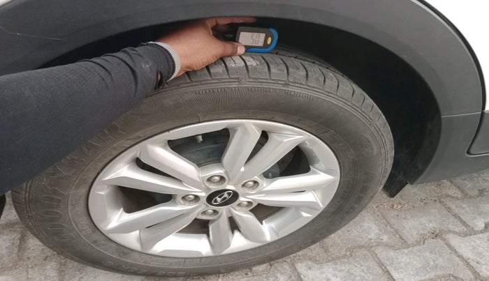 2016 Hyundai Creta SX PLUS 1.6 PETROL, Petrol, Manual, 61,465 km, tyre