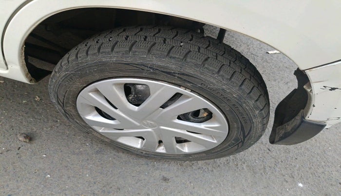 2011 Maruti Zen Estilo VXI, Petrol, Manual, 54,510 km, tyre