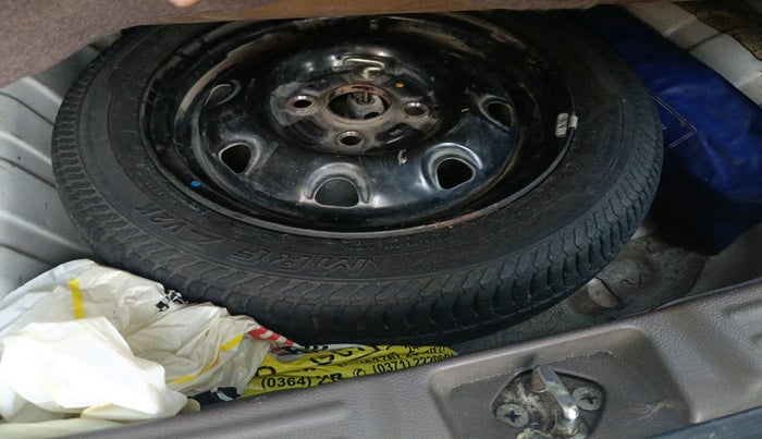 2011 Maruti Zen Estilo VXI, Petrol, Manual, 54,510 km, tyre