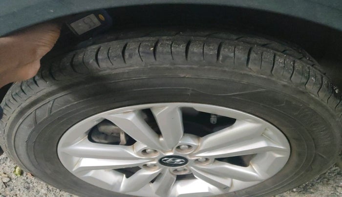 2016 Hyundai Creta SX PLUS 1.6 PETROL, Petrol, Manual, 55,693 km, tyre