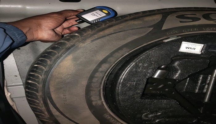 2016 Hyundai Creta SX PLUS 1.6 PETROL, Petrol, Manual, 55,693 km, tyre