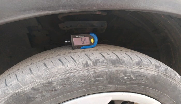 2020 Hyundai VENUE S 1.2, Petrol, Manual, 30,916 km, tyre